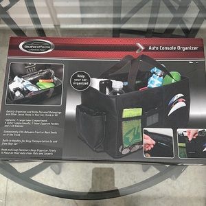 Auto console organizer